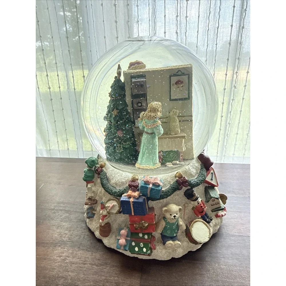 Kirkland Musical Water Globe We Wish You Merry Christmas 109619 Sincerely Santa